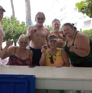 Meet your Posher, Beverly